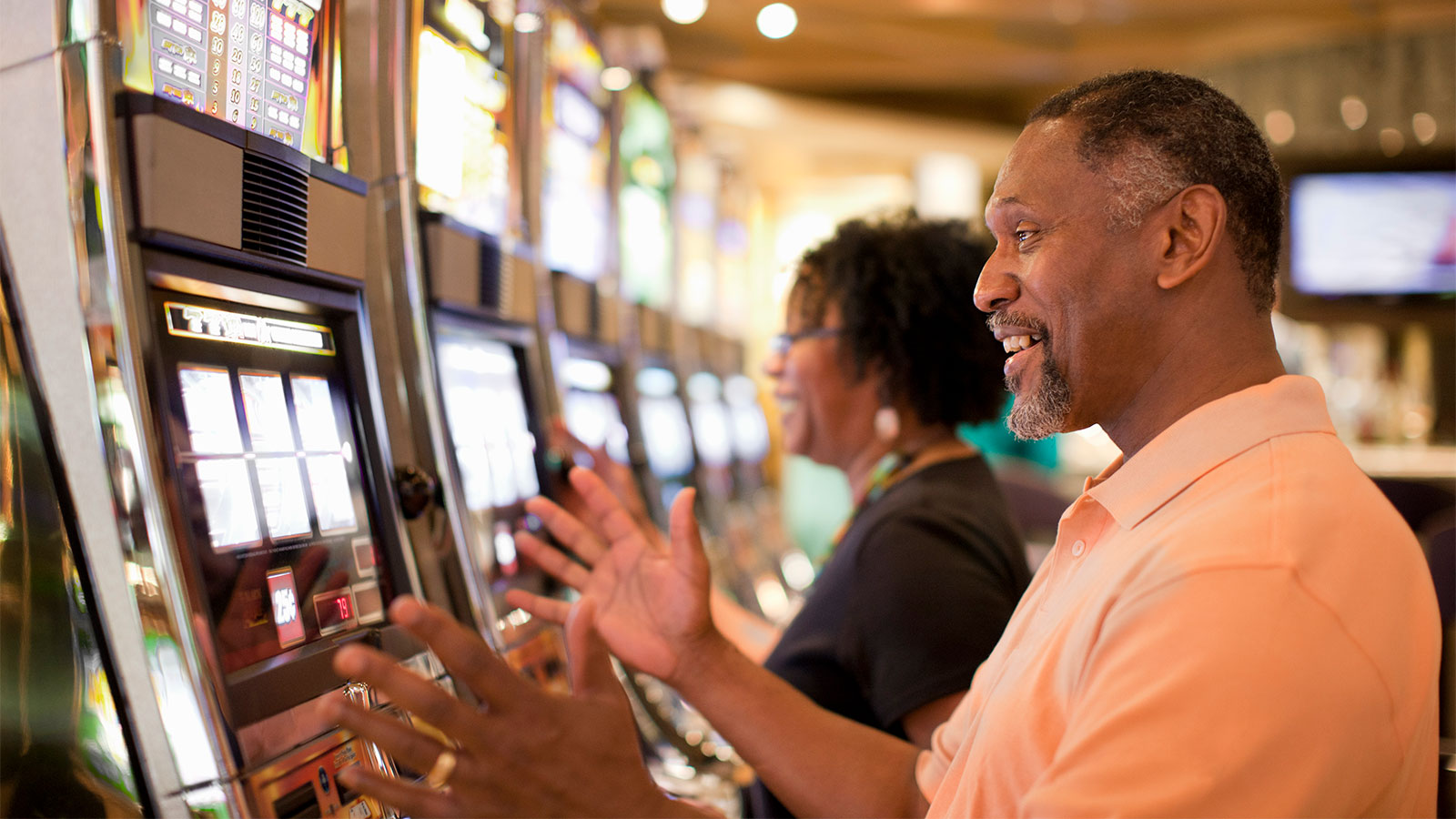 How do slot machines work? How to play slot machines and how they came to be